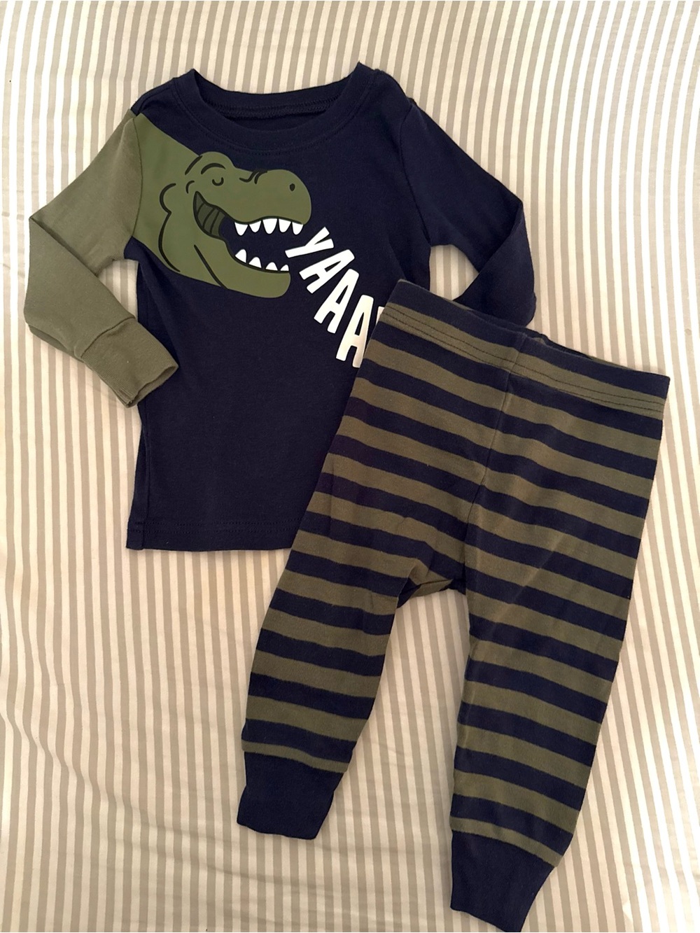 Old Navy Kids Dinosaur Graphic Top & Striped Pants Set Size 12-18 Months